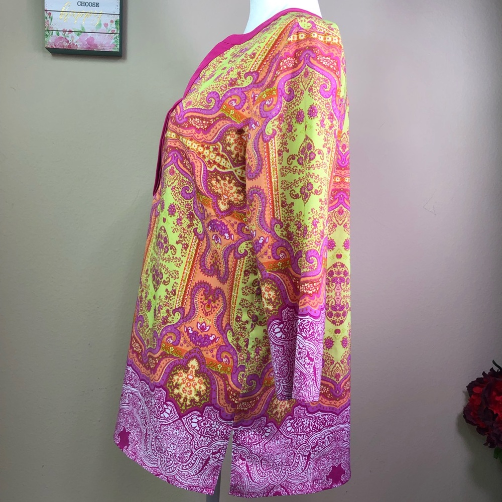 TravelSmith 3/4 Sleeve V Neck Tunic SP - Picture 3 of 8
